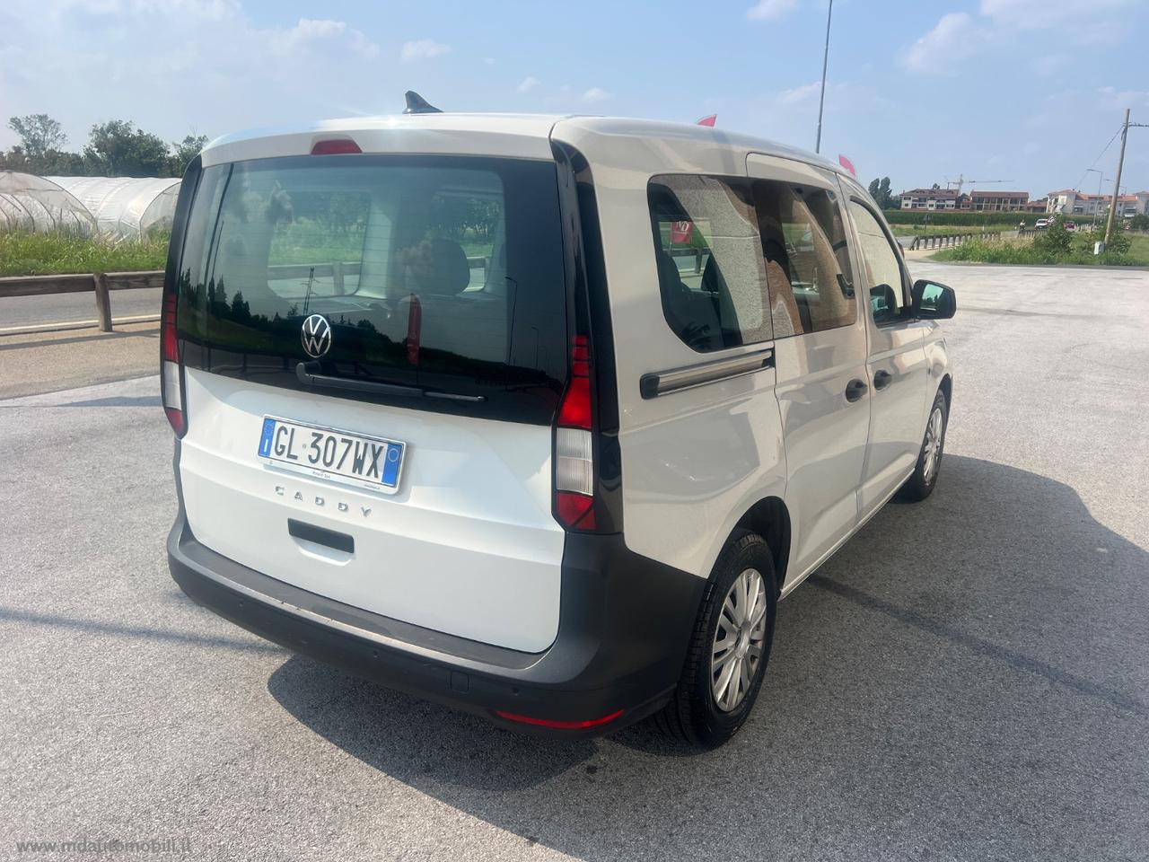 VOLKSWAGEN Caddy 2.0 TDI 102CV Space 5 POSTI AUTOVETTURA