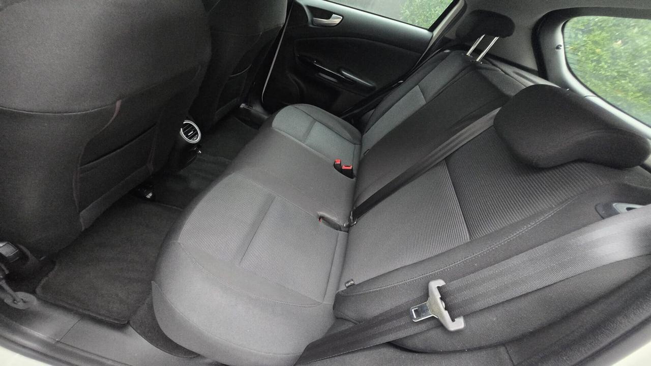 Alfa Romeo Giulietta 1.6 JTDm-2 105 CV Exclusive