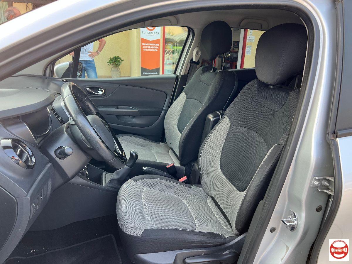 RENAULT - Captur 0.9 tce Live s&s 90cv