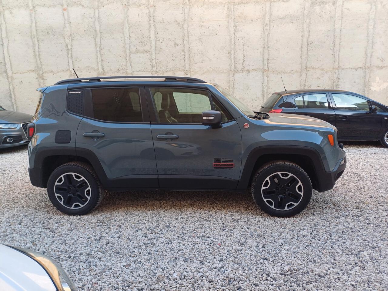 Jeep Renegade 2.0 Mjt 170CV 4WD Active Drive Low Trailhawk