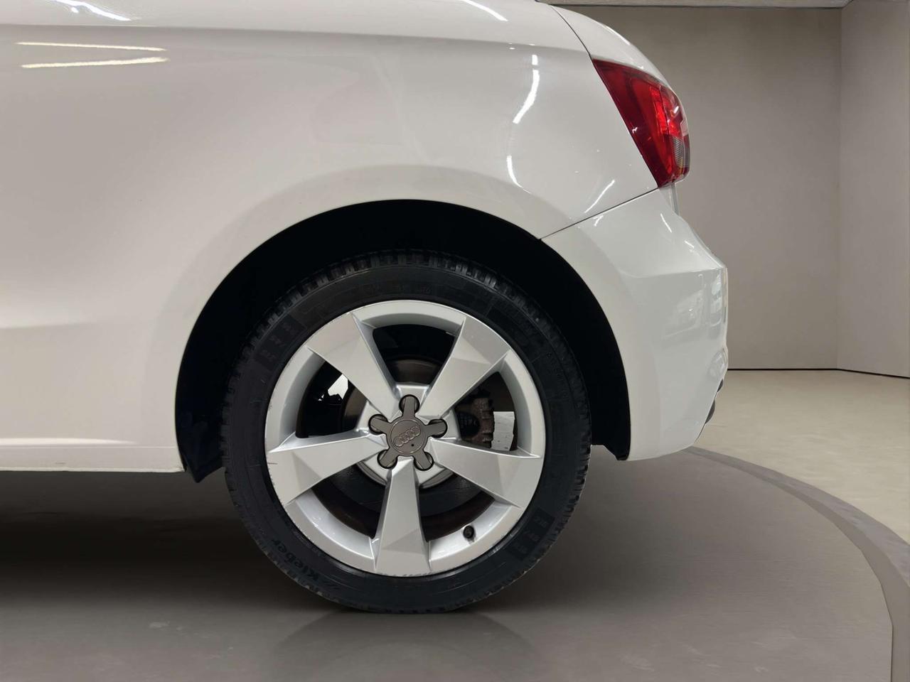 Audi A1 A1 Sportback 1.4 tdi Metal ultra