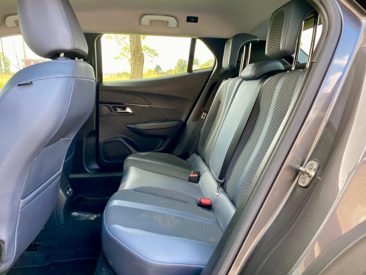 Peugeot 2008 1.2 puretech Active Pack 130cv CINGHIA SOSTITUITA