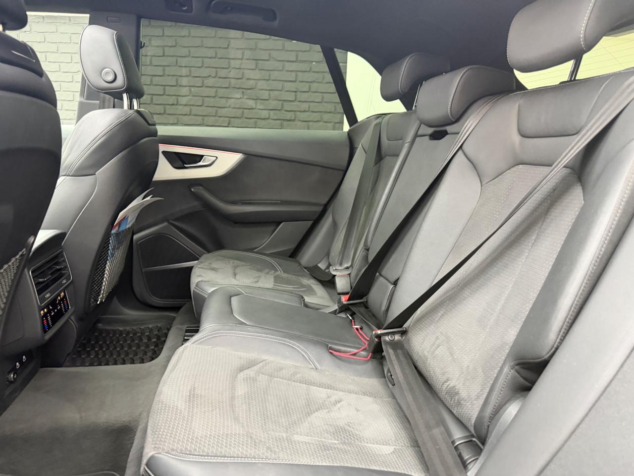 Audi SQ8 TFSI IPER FULL ITALIANA UFFICIALE