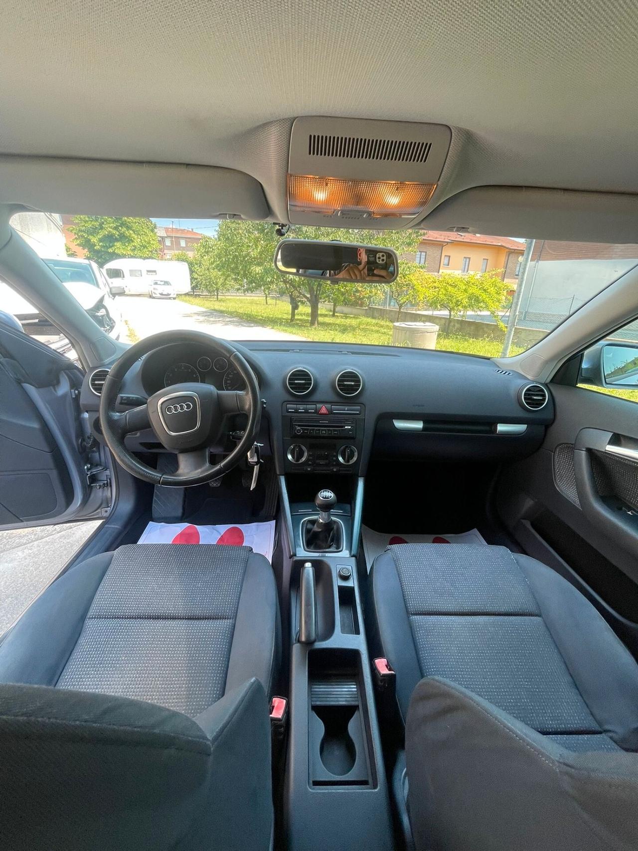 Audi A3 1.6 16V FSI Ambition