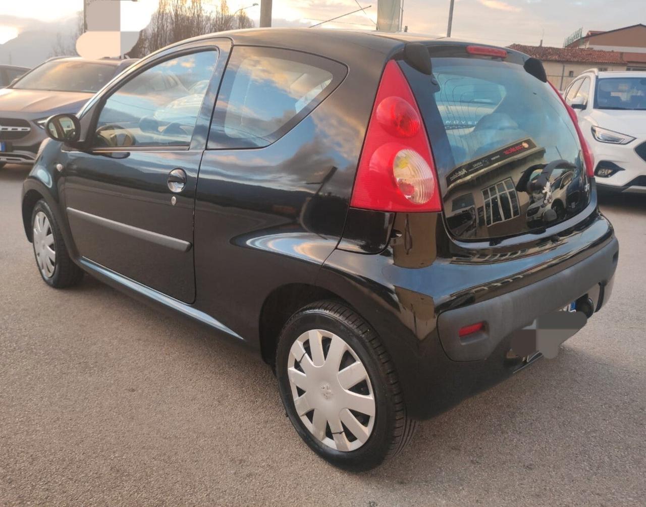 Peugeot 107 1.0 68CV 3p. Sweet Years