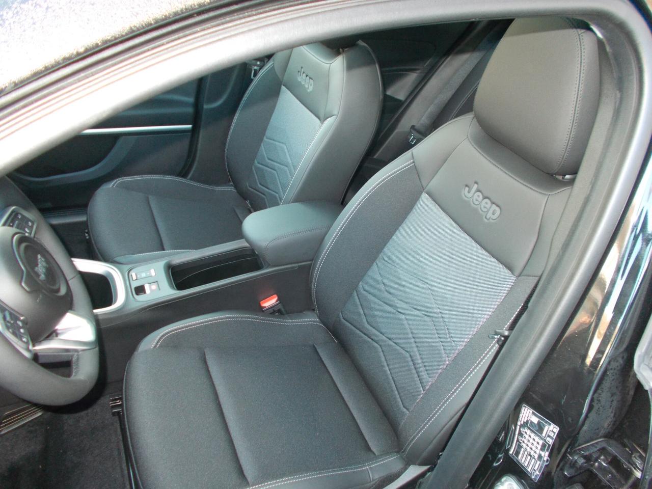 Jeep Avenger SUMMIT TETTO APRIBILE