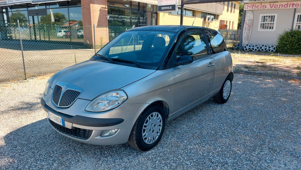 Lancia Ypsilon 1.2 Argento
