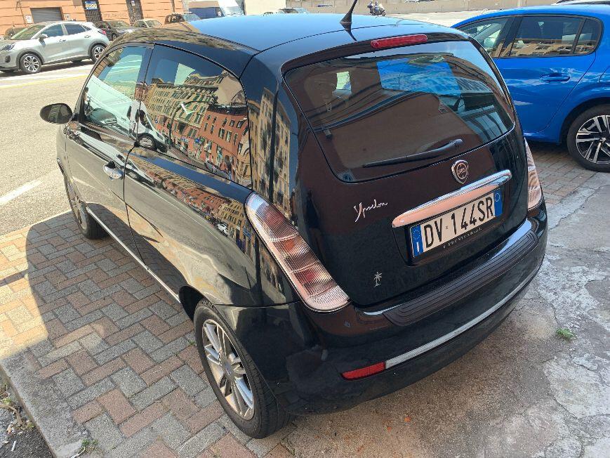 Lancia Ypsilon 1.2 Platino- OK NEOPATENTATI