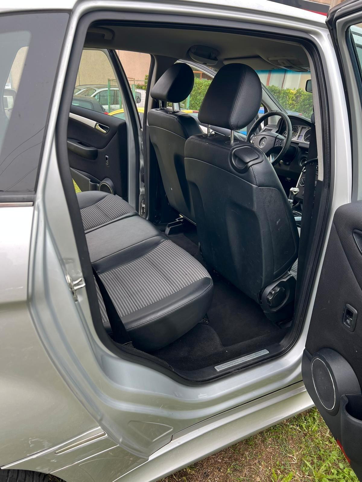 Mercedes-benz B 180 CDI X neopatentati