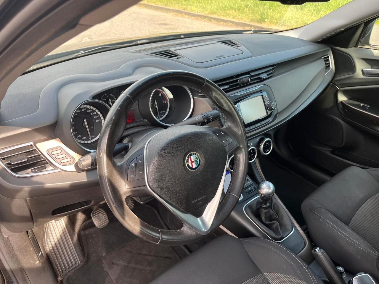 Alfa Romeo Giulietta 1.6 JTDm-2 120 CV Distinctive