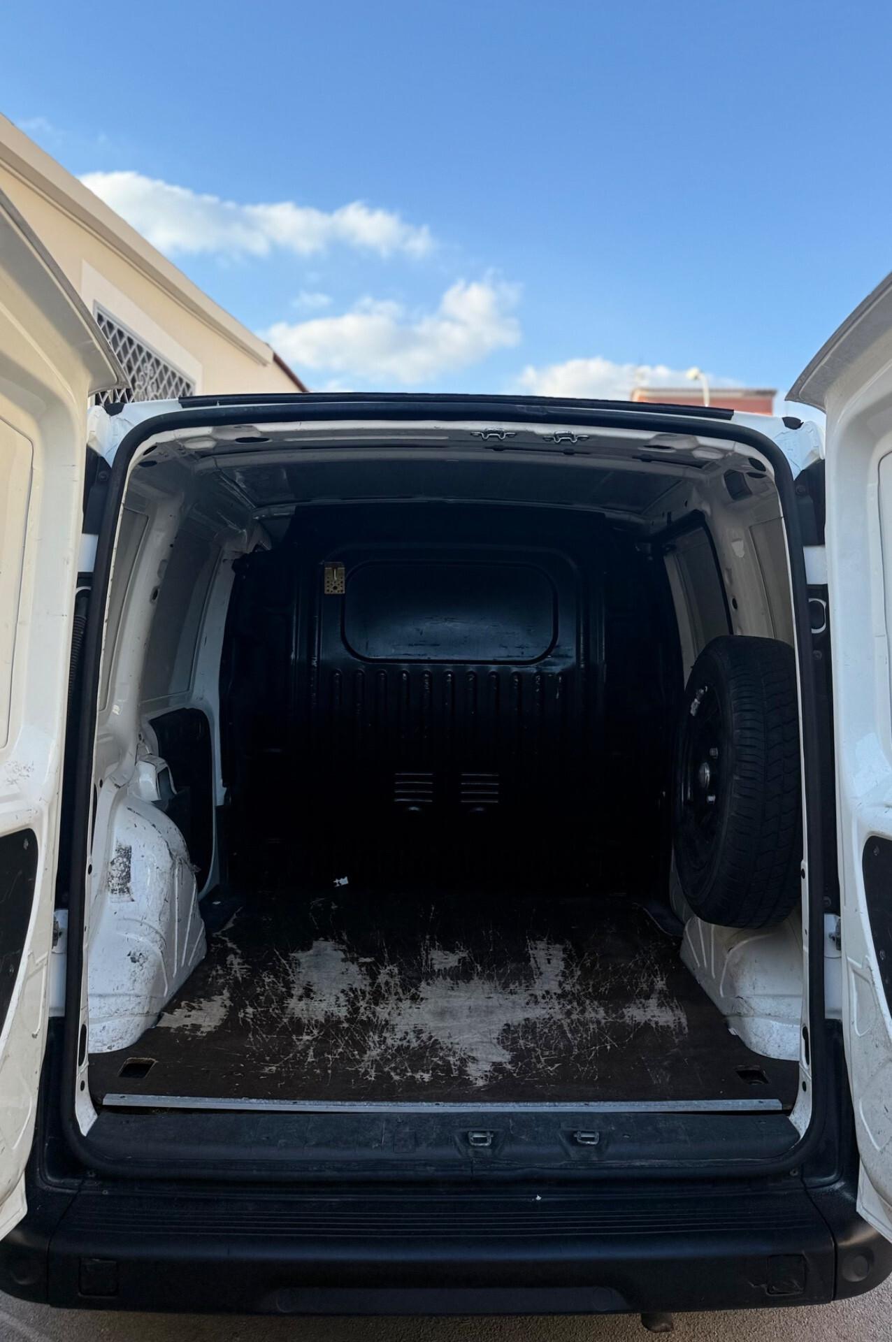 Fiat Doblo 1.6 Natural Power 103 Cv