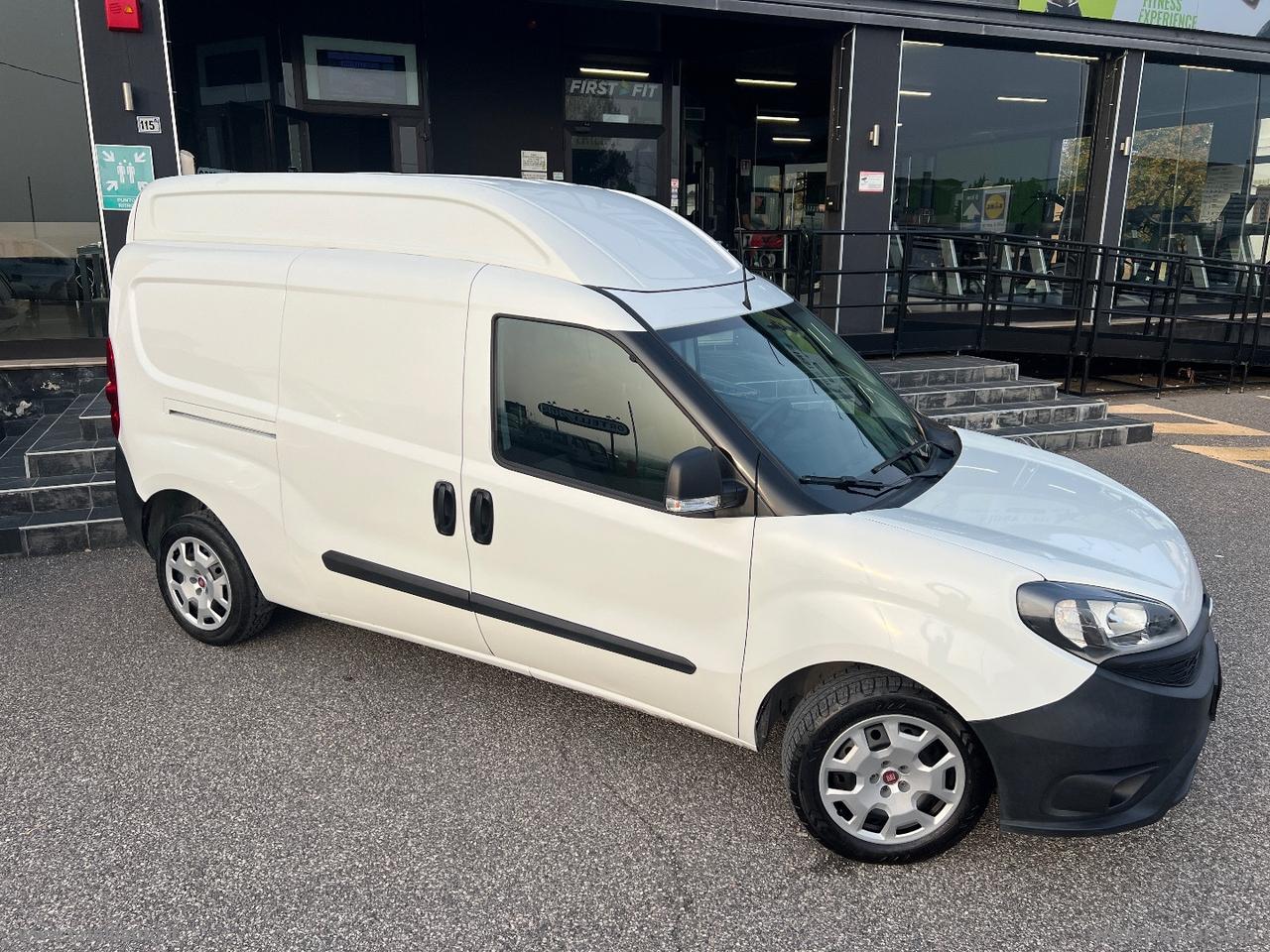 Doblò 1.6 MJT 105 PL-TA Cargo MaxiXL Bus