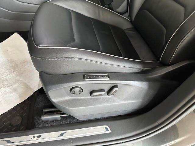 Volkswagen Tiguan 2.0 BiTDI SCR DSG 4MOTION R-Line BMT