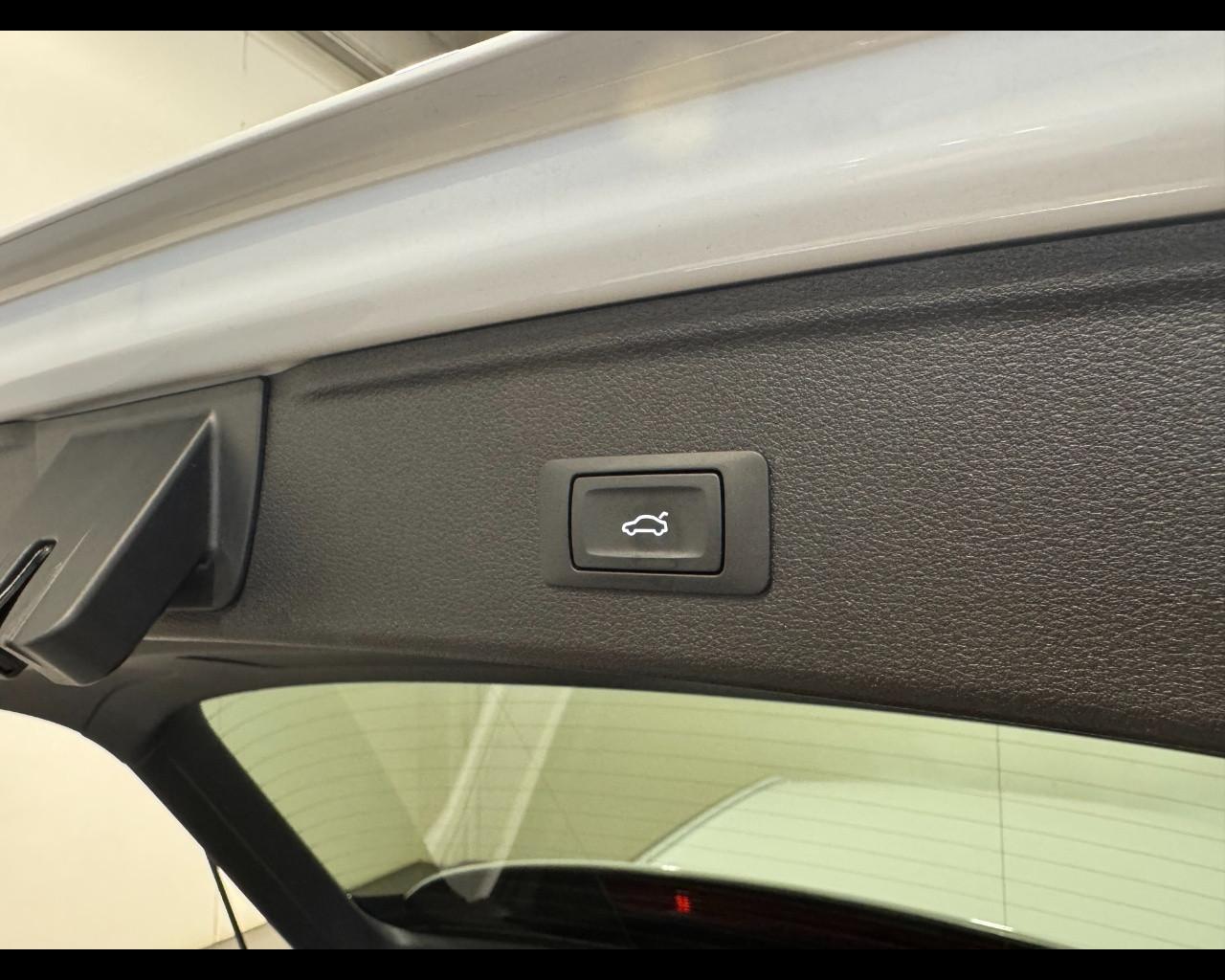 AUDI A4 AVANT 40 TDI MHEV QUATTRO S-TRONIC S LINE EDITION