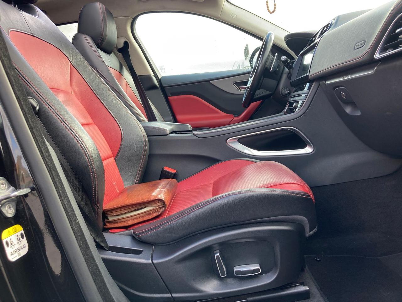 Jaguar F-Pace 2.0 20d Turbo Ch #4808