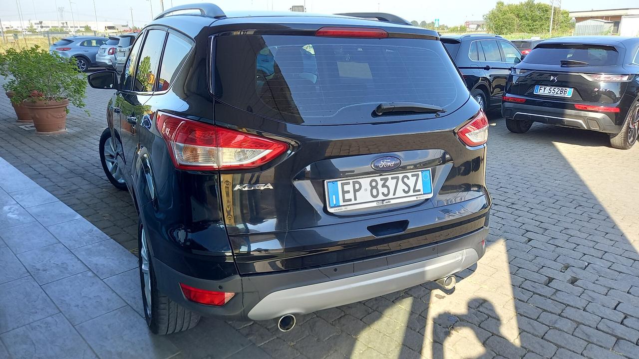 Ford Kuga 2.0 TDCI 140 CV 4WD Titanium