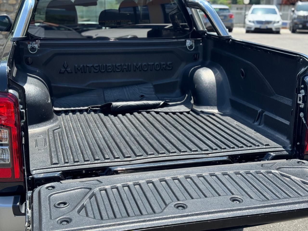 Mitsubishi L200 2.3 D Double Cab 4x4 Super Select Intense