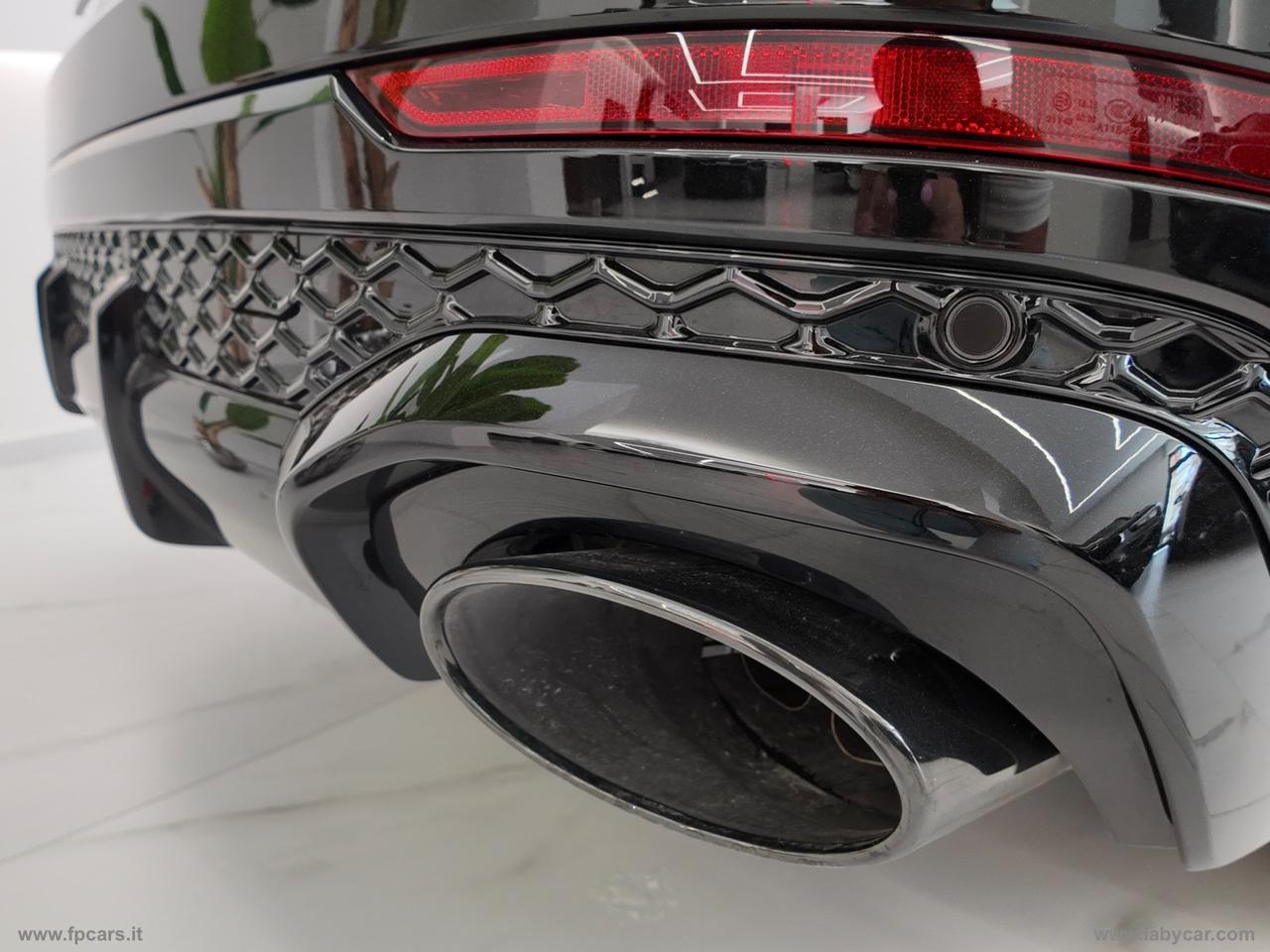 AUDI RS Q8 TFSI V8 quattro tiptr. Performance