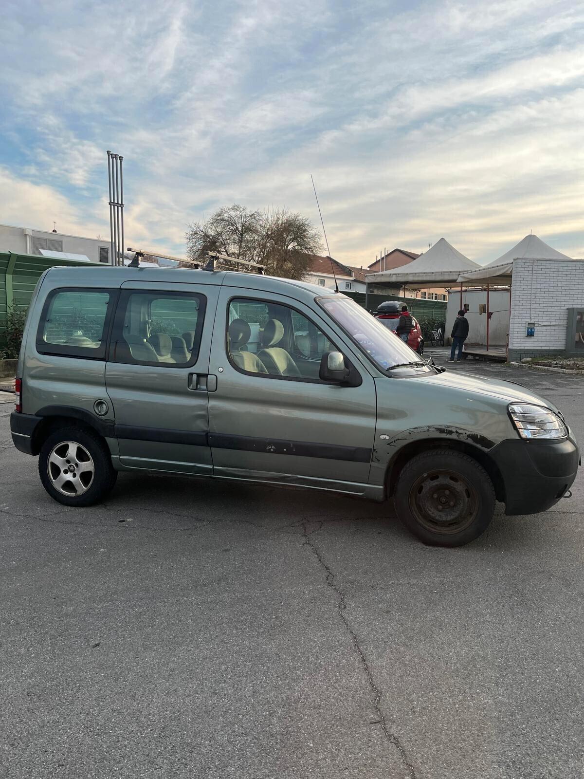 Peugeot Ranch 1.6 HDi 5p. Totem