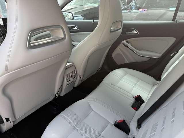 Mercedes-Benz GLA 200 GLA 200 d Sport auto