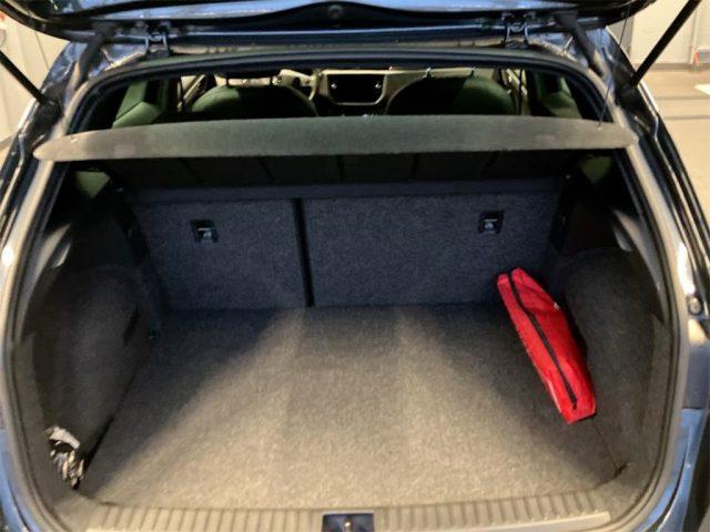 SEAT Arona 1.0 TGI FR Fari LED, Retrocamera, Navi, Cerchi 18