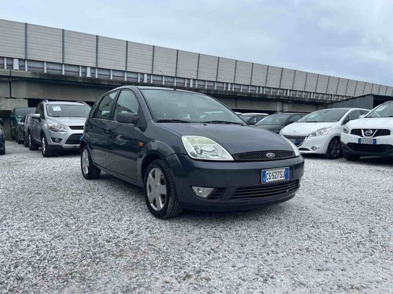 Ford Fiesta 5p. Ghia PER NEOPATENTATI