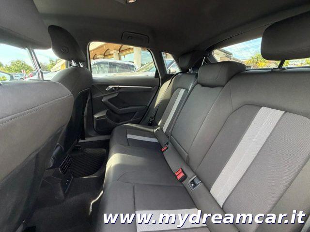 AUDI A3 SPB 30 g-tron S tronic Business Advanced