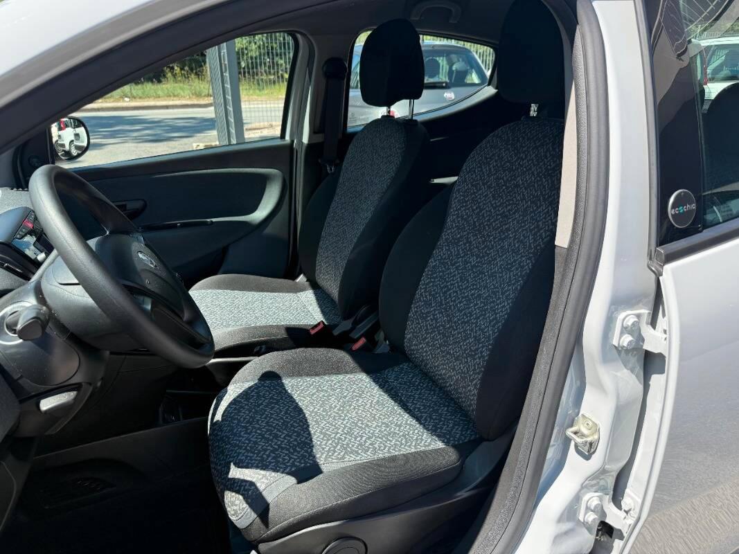 Lancia Ypsilon III 1.2 Silver Gpl 69cv