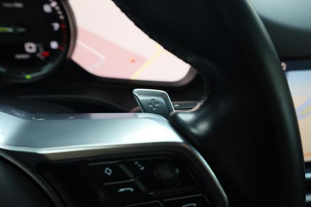 PORSCHE Cayenne 3.0 V6 E-Hybrid