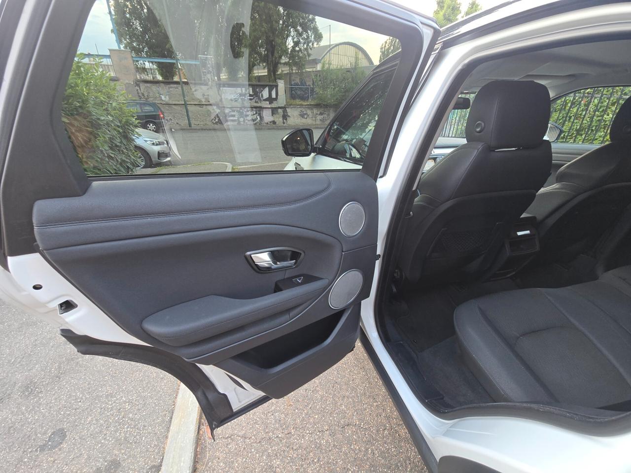 RANGE ROVER Evoque SE Dynamic 4WD 2.0 td4 Auto.