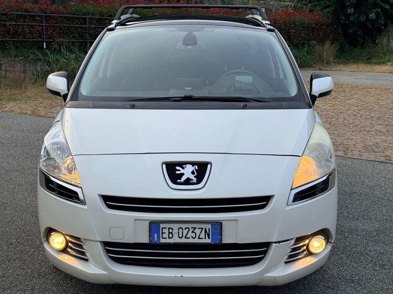 Peugeot 5008 2.0 HDi 150CV full optional