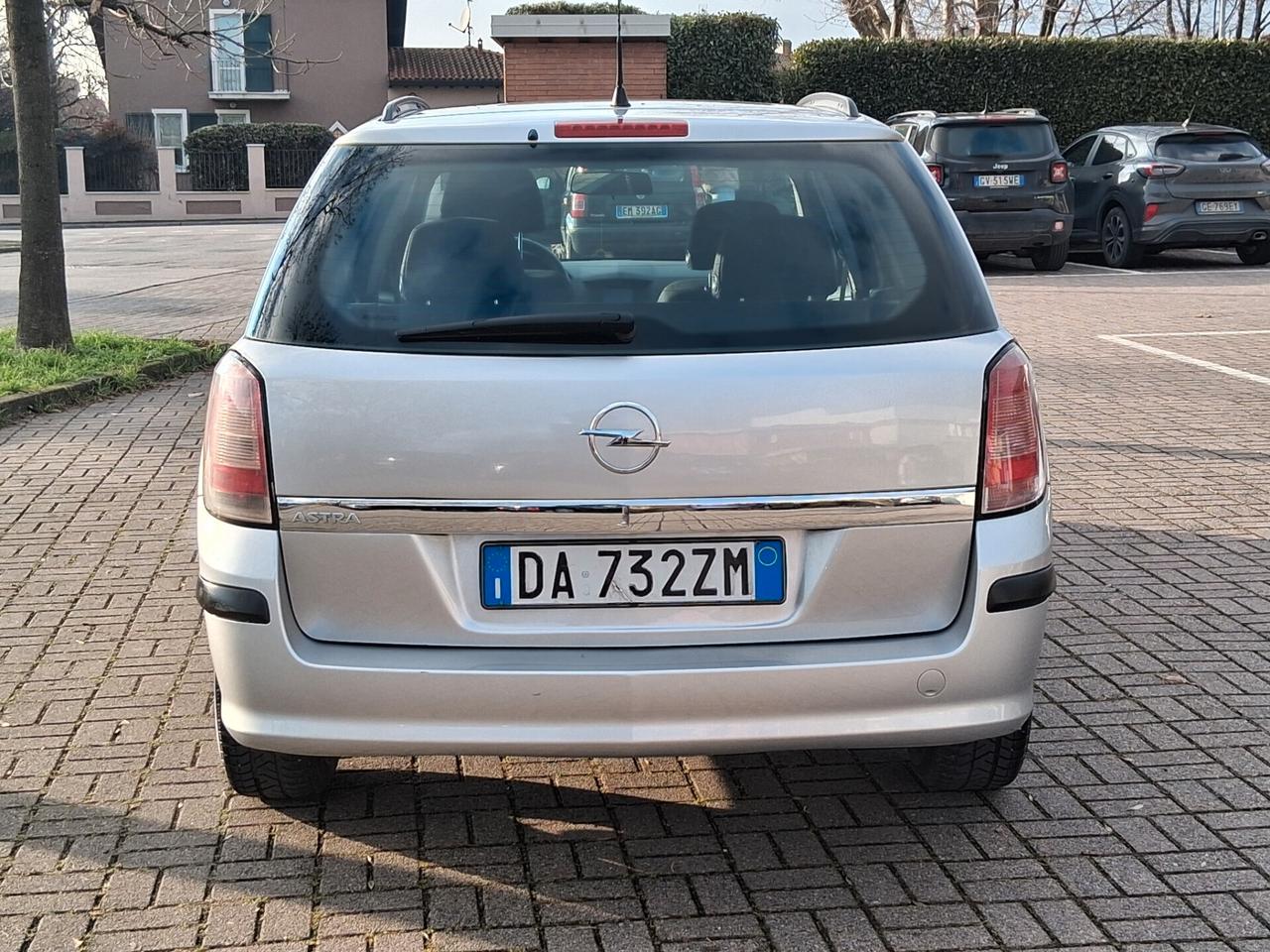 Opel Astra 1.9 CDTI 120CV Station Wagon Cosmo..320 147 1147 WHATSAPP