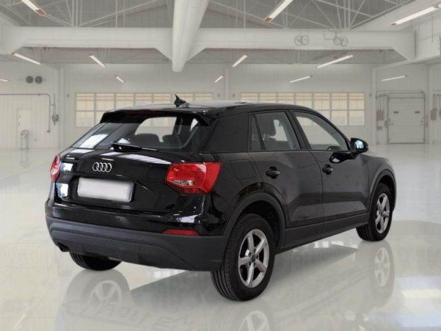 AUDI Q2 30 TDI Business