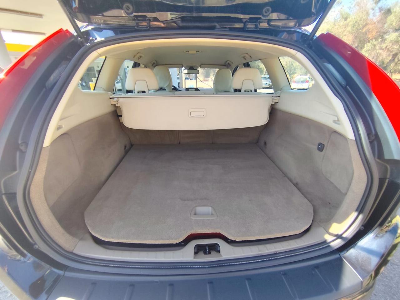 Volvo XC 60 XC60 D5 AWD Geartronic Kinetic