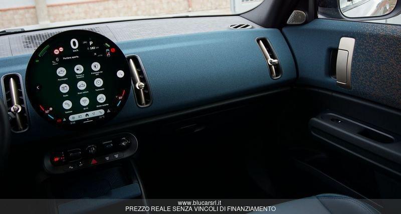 MINI Mini Countryman U25 Mini D Favoured Countryman