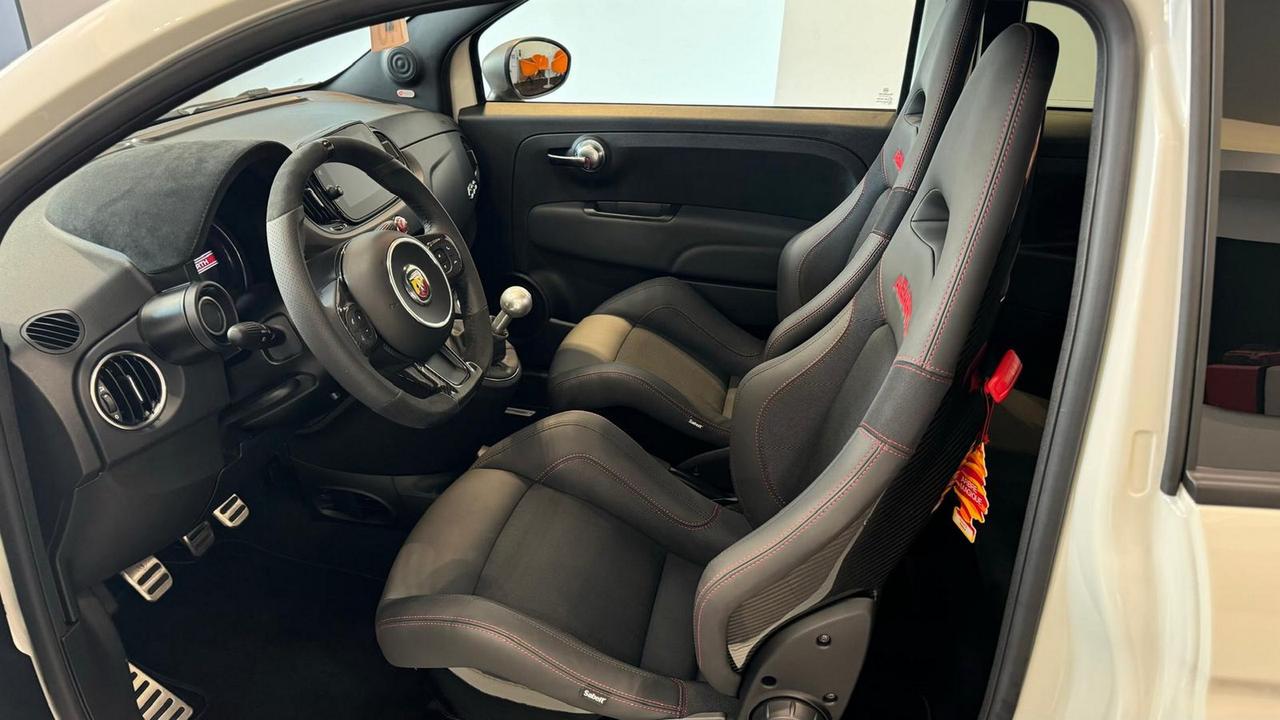 ABARTH 695 - 695 1.4 t-jet Competizione 180cv