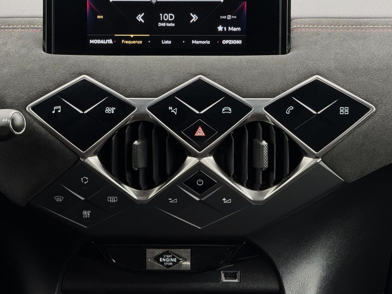 DS 3 Crossback 1.5 BlueHDi Performance Line 130CV AT8