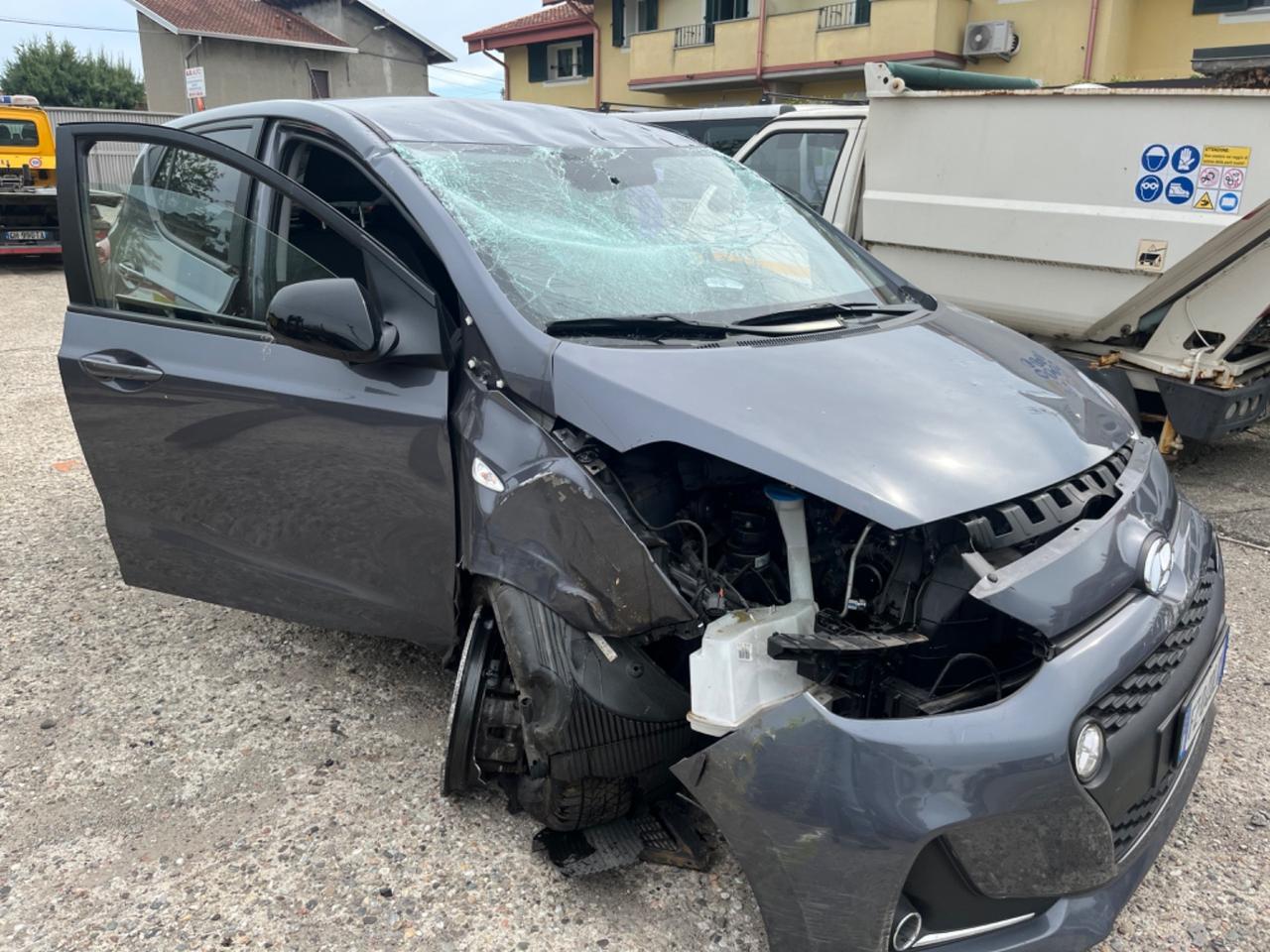 Hyundai i10 1.0 MPI 2019 sinistrata