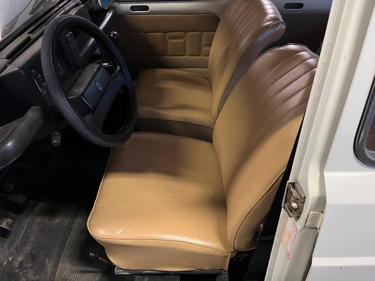 Renault R 4 850