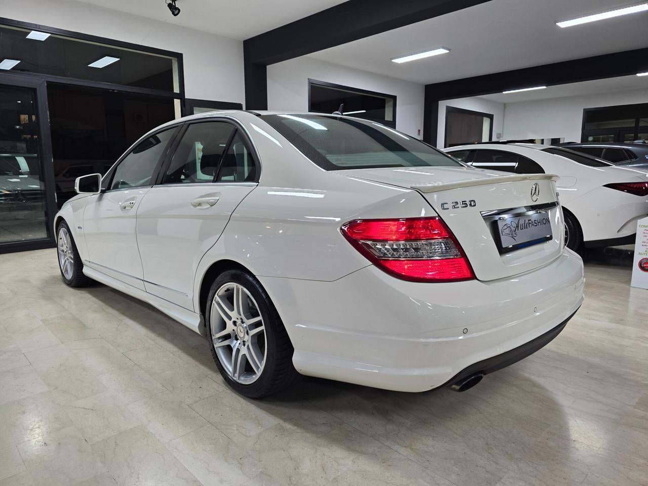 Mercedes-benz C 250 C 250 CDI BlueEFFICIENCY Avantg. AMG