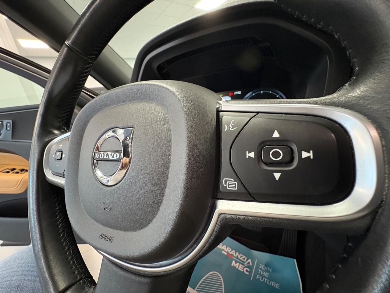 Volvo XC 60 AWD 2.0 TDI 190cv 2019 km 110000