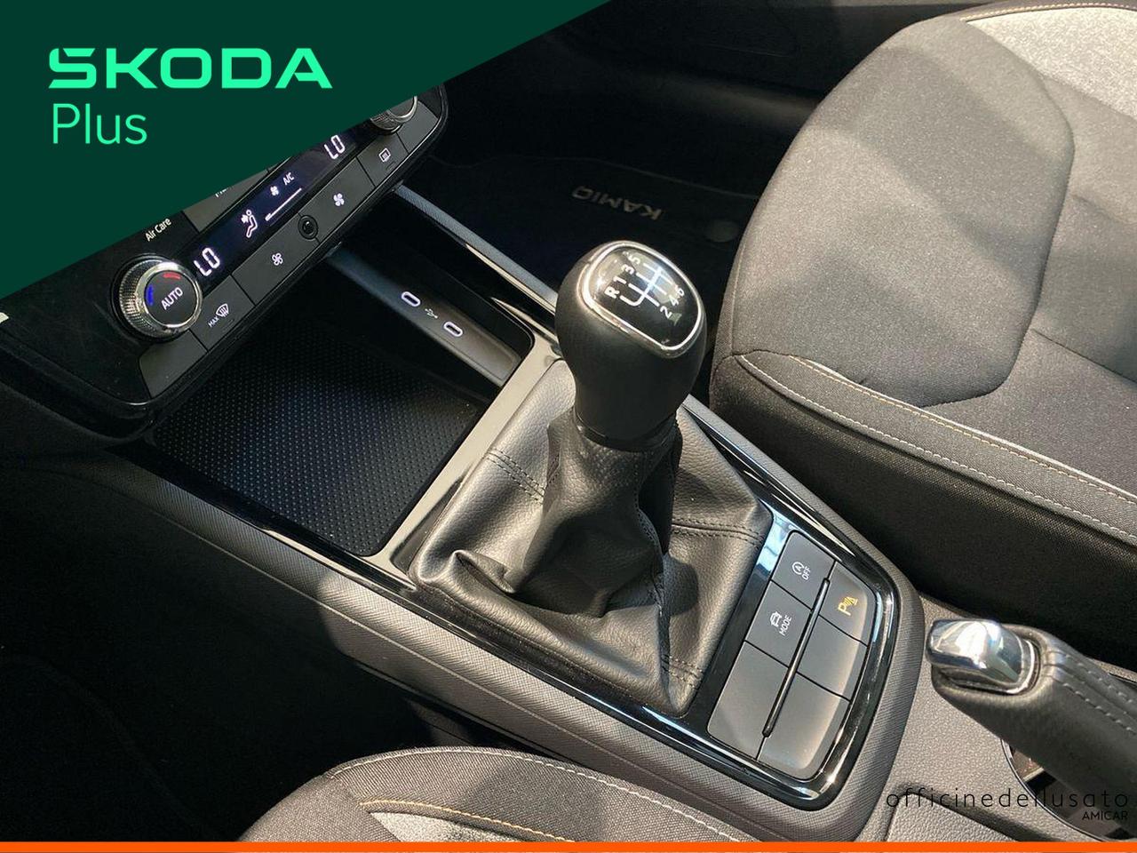 Skoda Kamiq 1.0 tsi 115cv black dots
