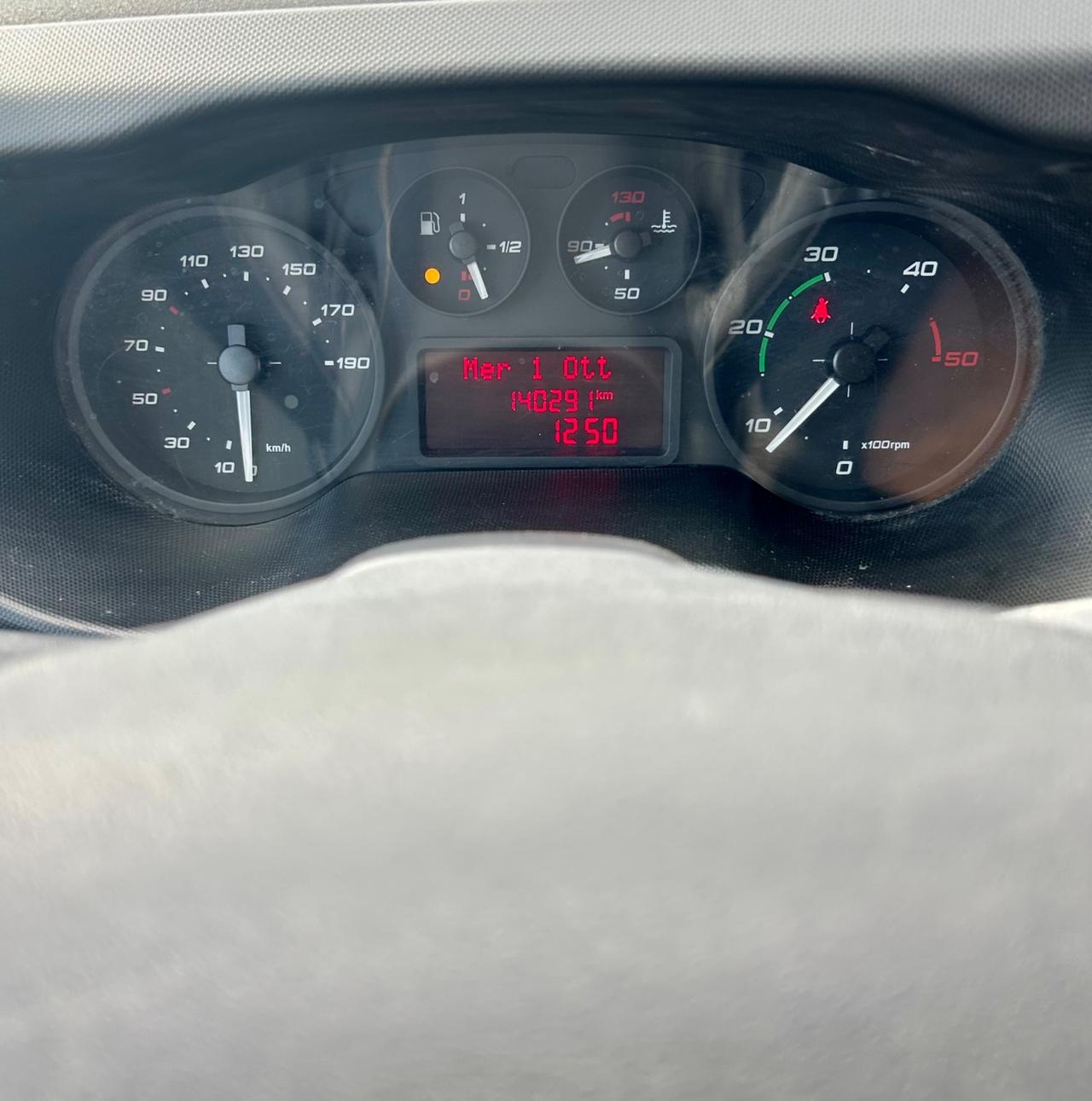 Iveco Daily 35-130 2.3 Diesel Furgone 140.000km