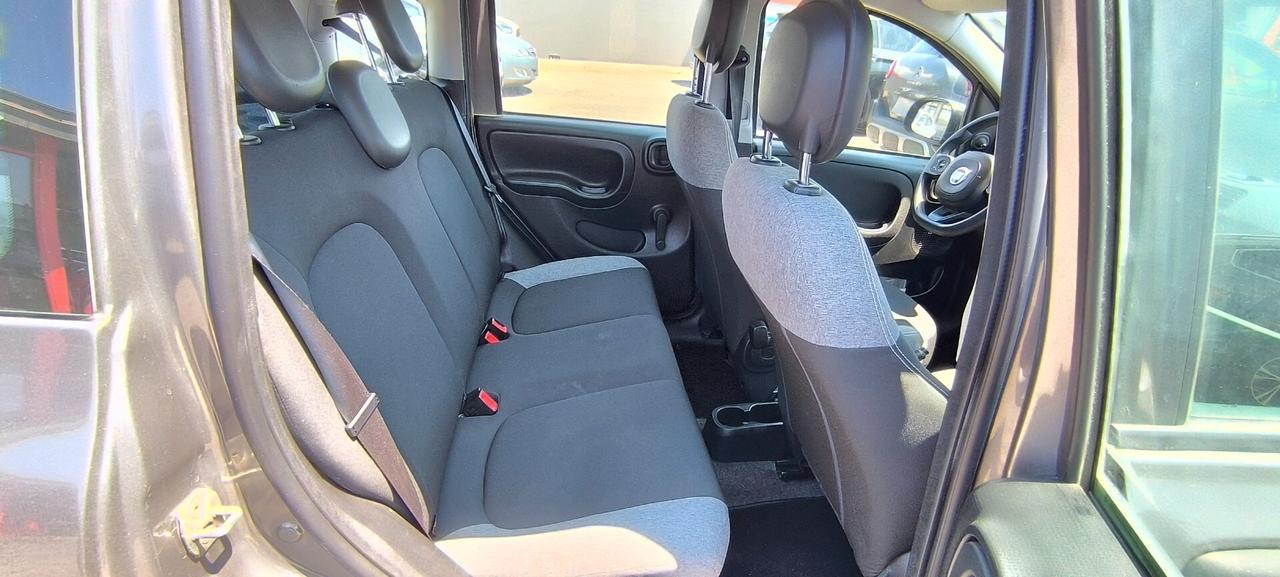 Fiat Panda 1.0 FireFly S&S HYBRID CITY CLIMA