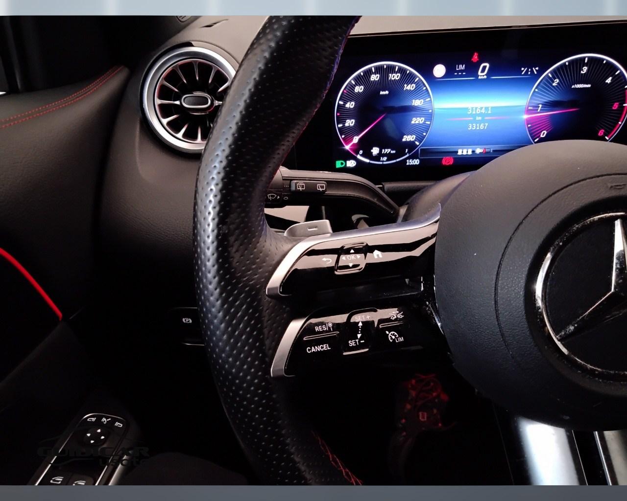 Mercedes-Benz GLA-H247 2023 - GLA 200 d AMG Line Premium 4matic auto
