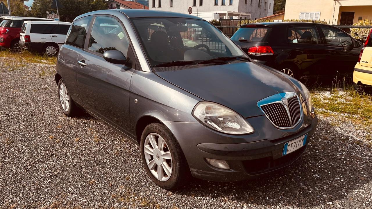 Lancia Ypsilon 1.3 Multijet 16V Platino