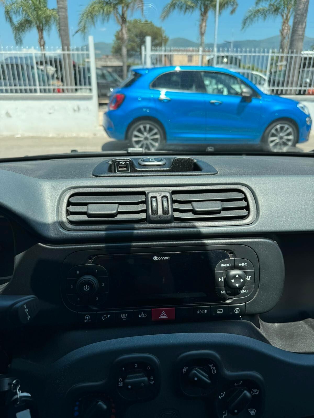 Fiat Panda 1.0 Hybrid 2022 City Cross 20.000km FULL OPTIONAL