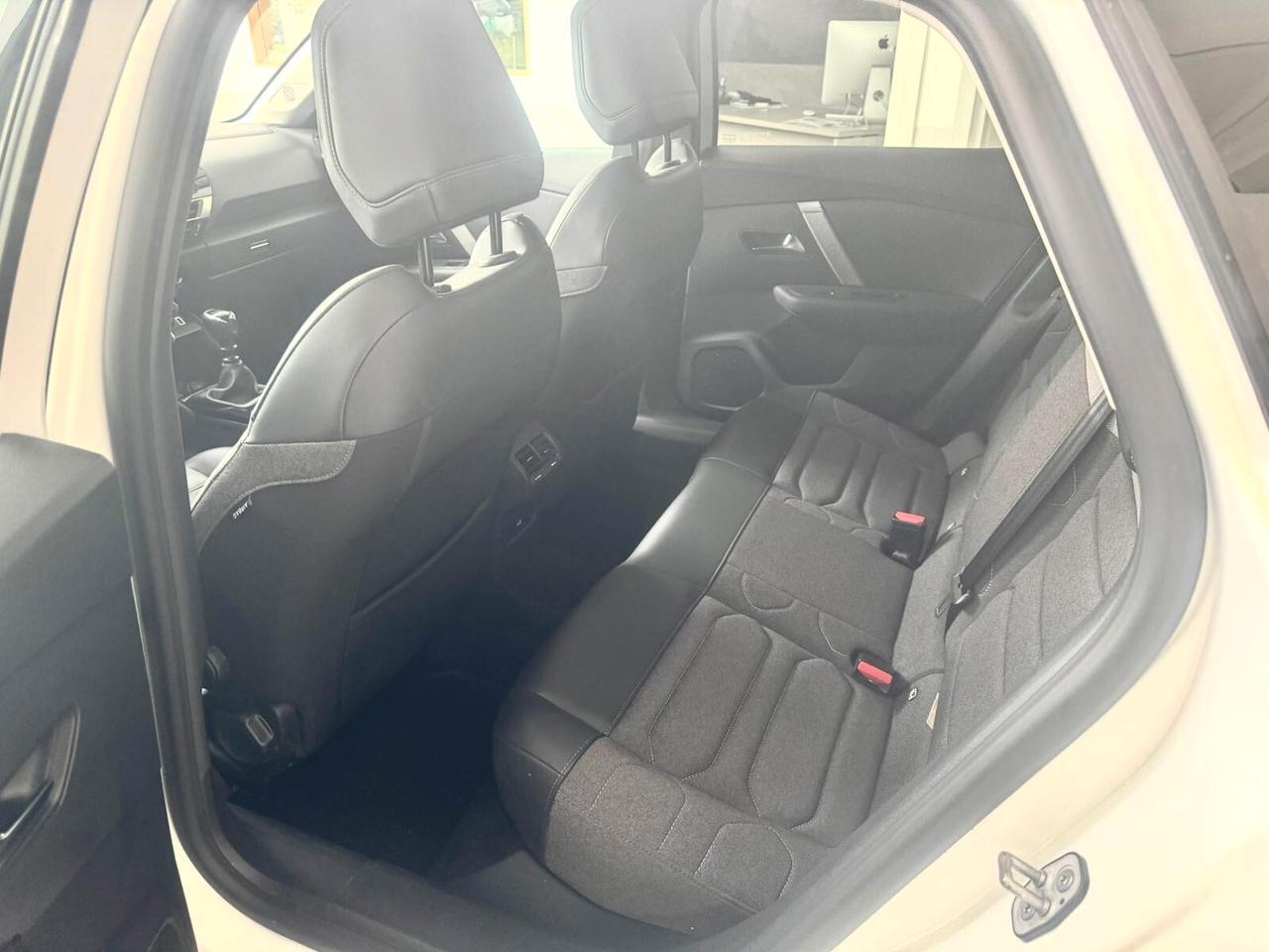 Citroen C4 PureTech 130 S&S Shine
