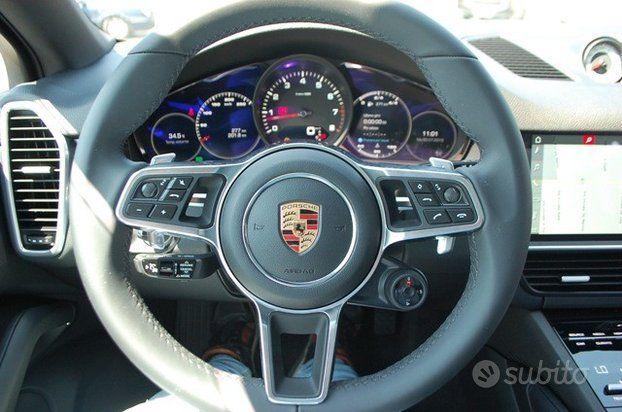 Porsche Cayenne 3.0 Coup&egrave; V6 340CV Ufficiale Italy Tetto Pelle