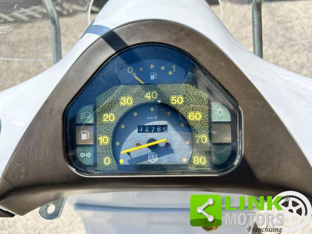 PIAGGIO Vespa 50 HP .